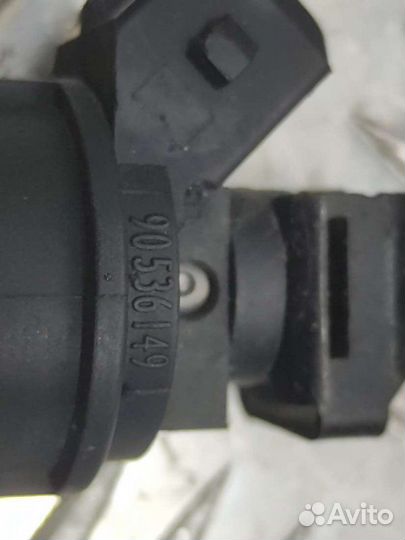 Форсунка Opel Vectra B 1.8 2001