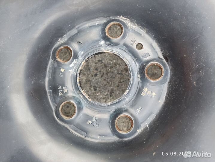 Диски на Volkswagen Passat r16