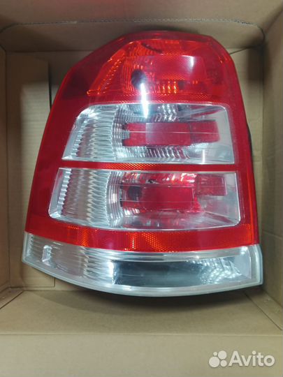 Фонарь задний левый