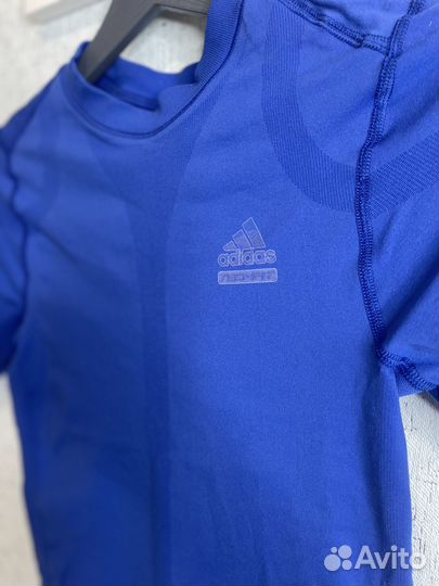 Футболка adidas