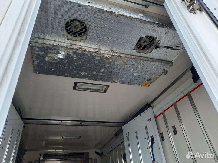 Isuzu ELF (N-series) рефрижератор, 2015