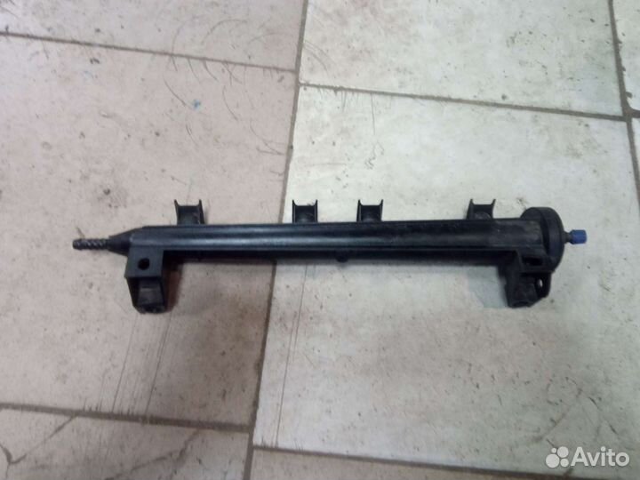 Топливная рампа Vag 1.6 MPI