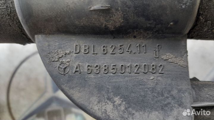 Патрубок радиатора нижний A6385012082 Мерседес