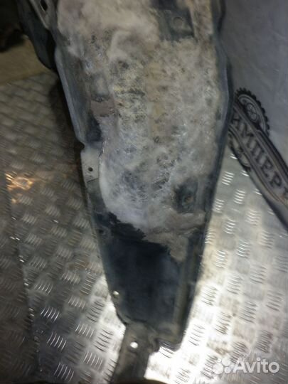 Подкрылок Toyota Prius20 /Приус 20 2008 1,5