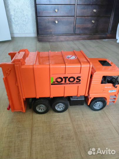 Большой мусоровоз Брудер игрушка