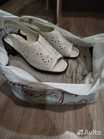 Одежда и обувь пакетом