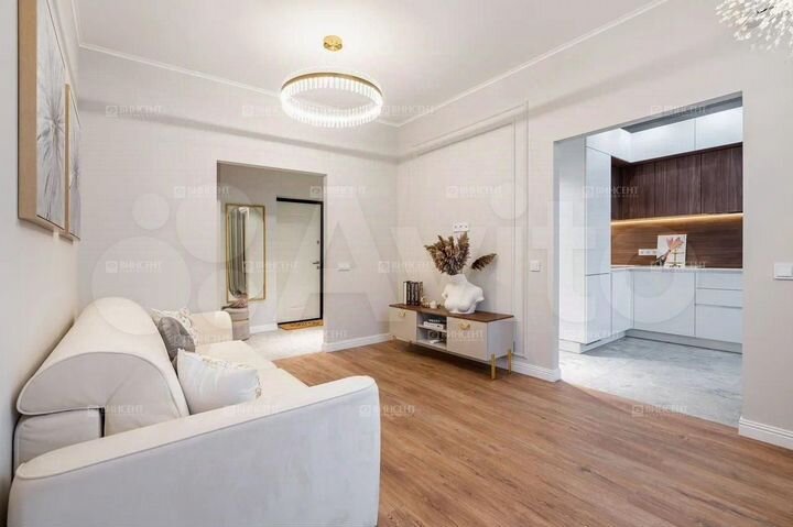 2-к. квартира, 57 м², 2/4 эт.