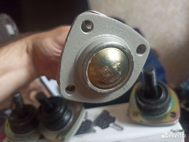 Шаровые Ваз классика комплект(Новые)