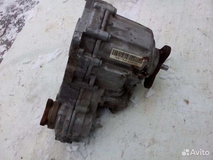 Раздатка BMW 7er F01 F02