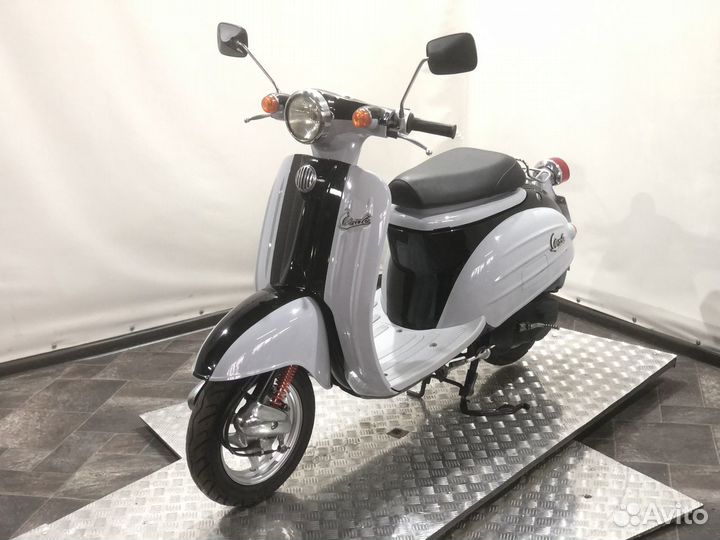 Скутер Suzuki Verde