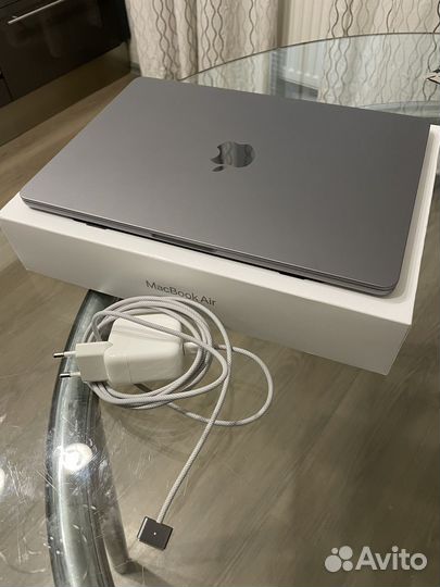 Apple macbook air 13 2022 m2 256gb