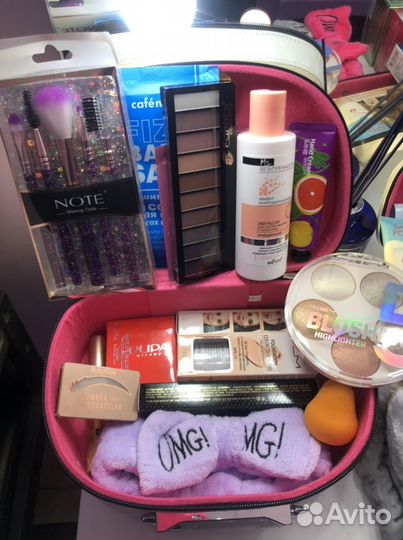 Набор косметики +кейс