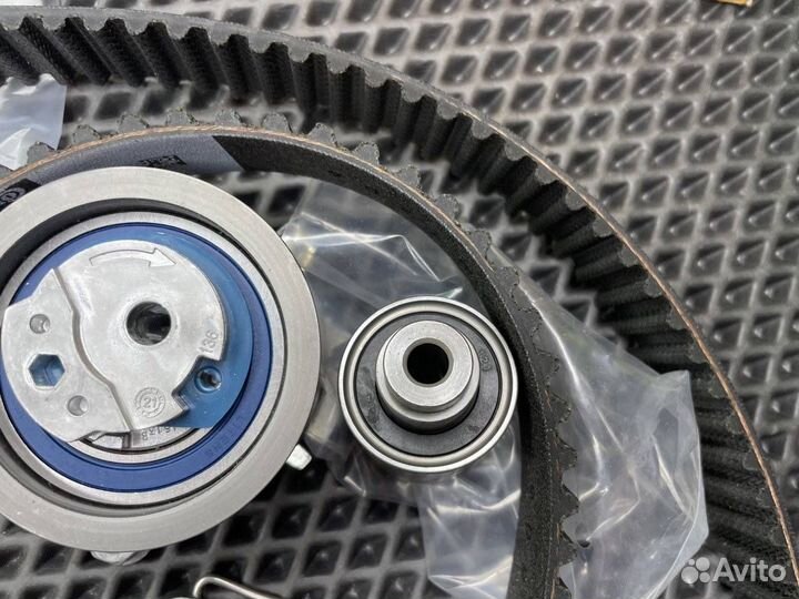 Комплект грм с помпой VW Audi Skoda