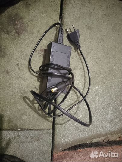 Зарядное устройство для самоката