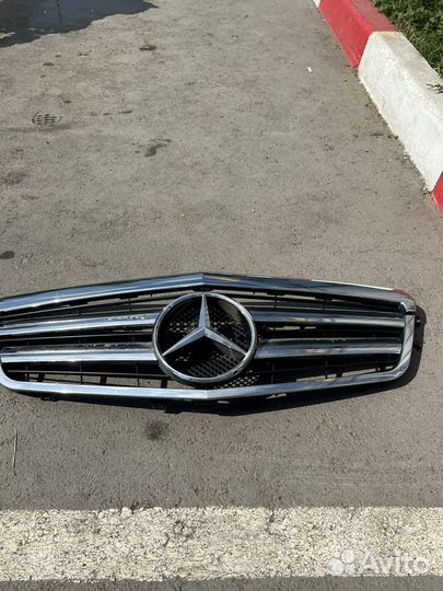 Решетка радиатора на mercedes w 212