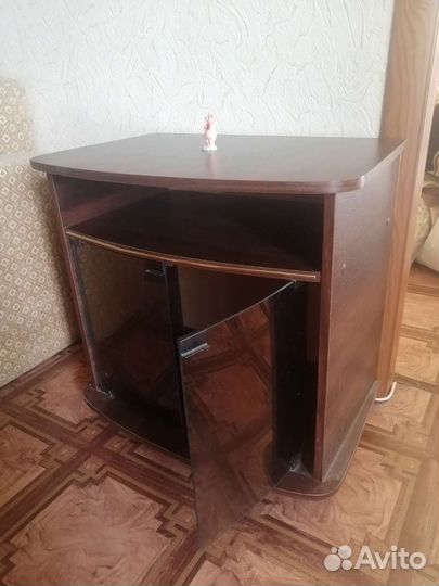 Тумба под телевизор