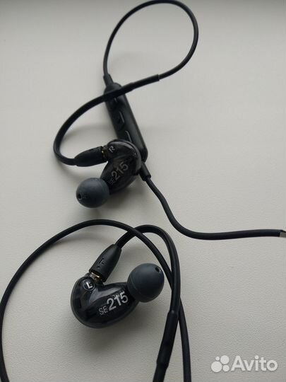 Shure SE215-CL-BT1-EFS Wireless