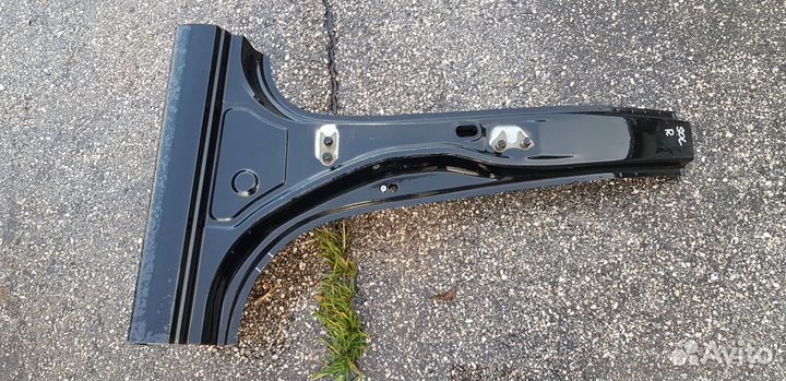 Hyundai Solaris Порог правый Средняя Стойка