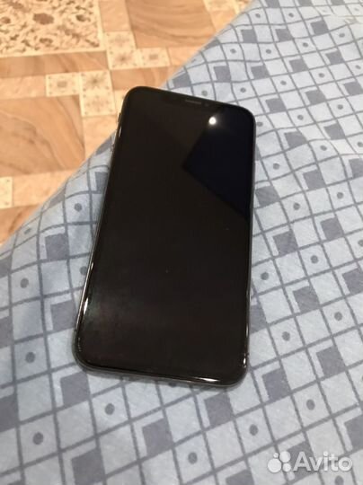 iPhone X, 64 ГБ