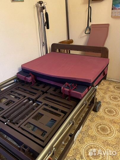 Кровать для лежачих больных с электроприводом