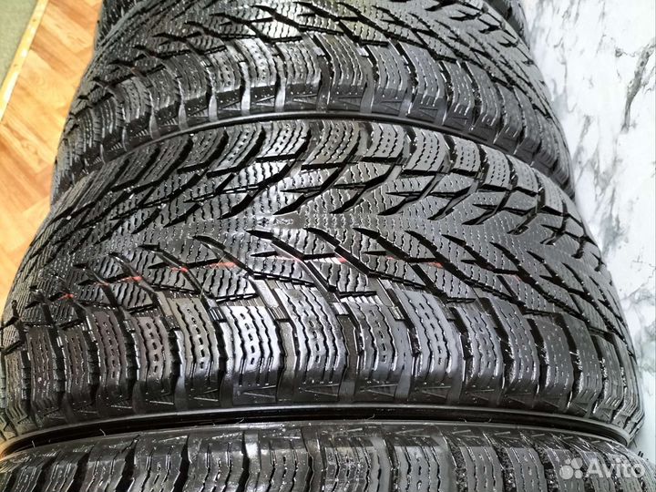 Nokian Tyres Hakkapeliitta R3 215/50 R17 95R