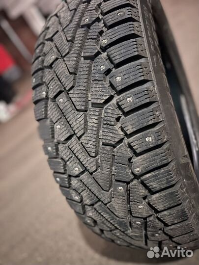 Pirelli Winter Ice Zero 215/55 R18