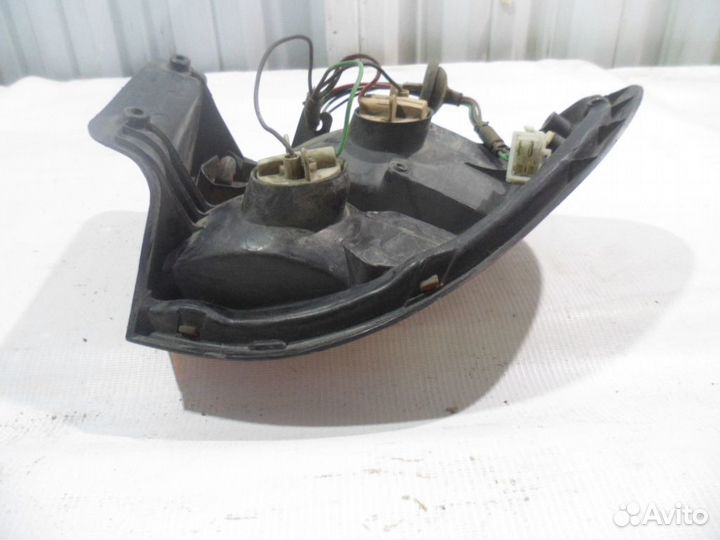 Фонарь Mazda 323