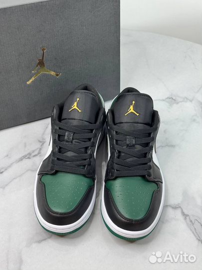 Кеды Air Jordan 1 Low Green Toe (2025) Премиум