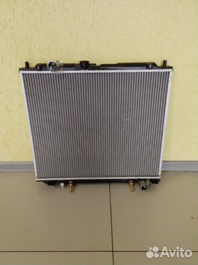 Радиатор двигателя Mitsubishi Pajero V46WG 4M40
