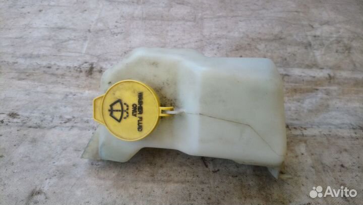 Бачок омывателя на джип гранд чероки ZJ