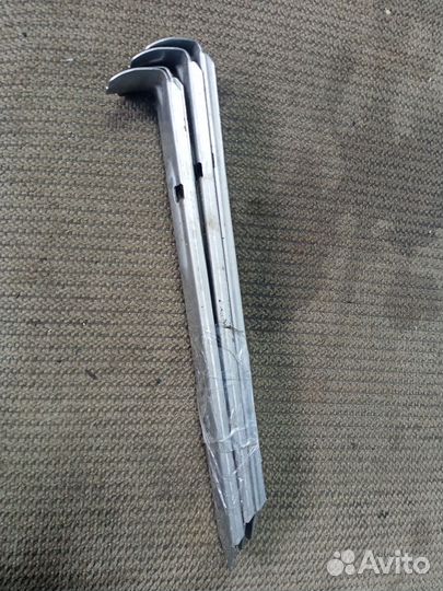 Крепление фары Вольво s80