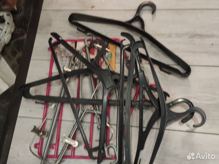 Вешалки плечики