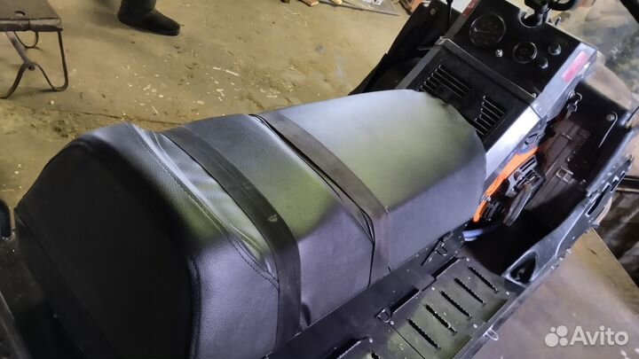 Буран А.Д. снегоход (длинный) почти новый