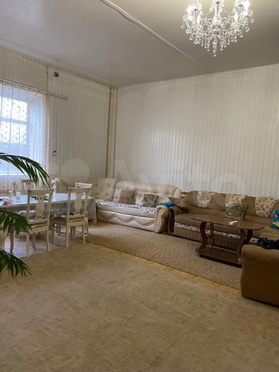 Дом 228 м² на участке 8 сот.