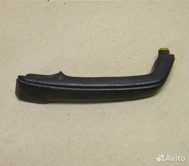 Ручка обшивки двери передней правой Audi 100 C3