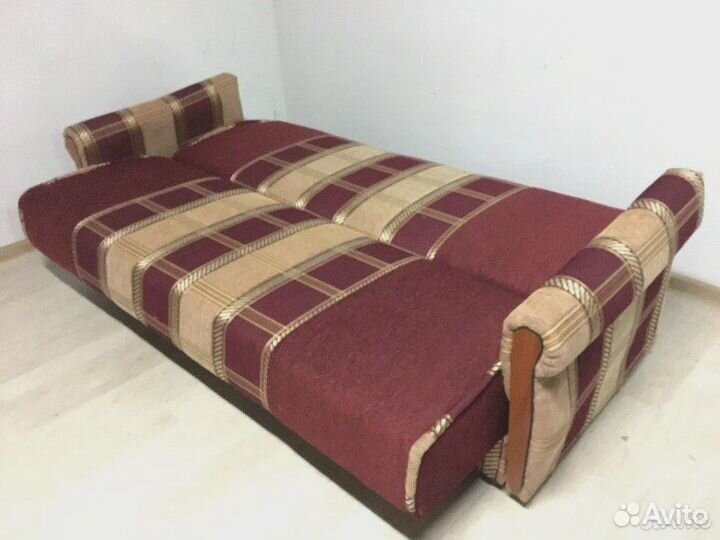 Диван(Бесплатная доставка)