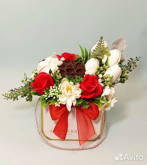 Букеты из пенных роз