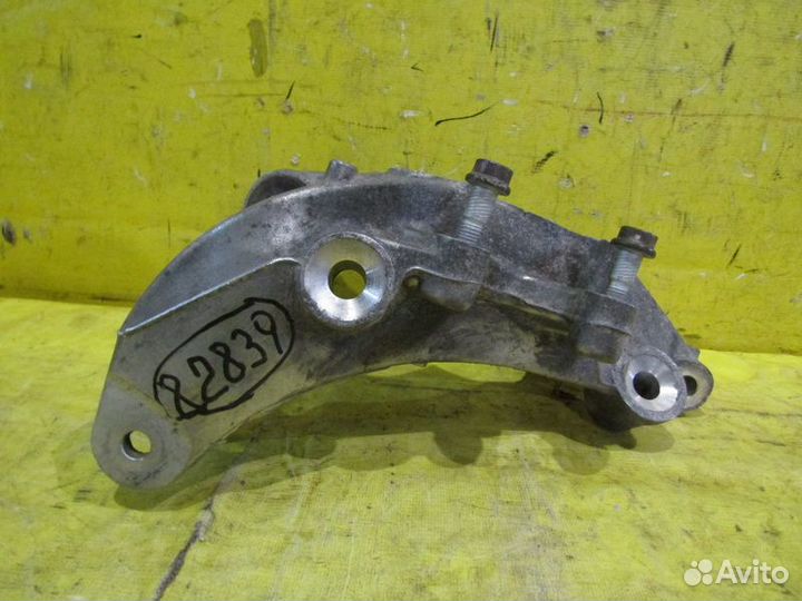 Цапфа задняя Volkswagen Touareg 10-18г 82839