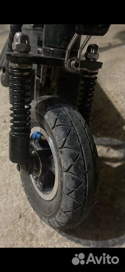 Самокат взрослый электрический Kugo M2