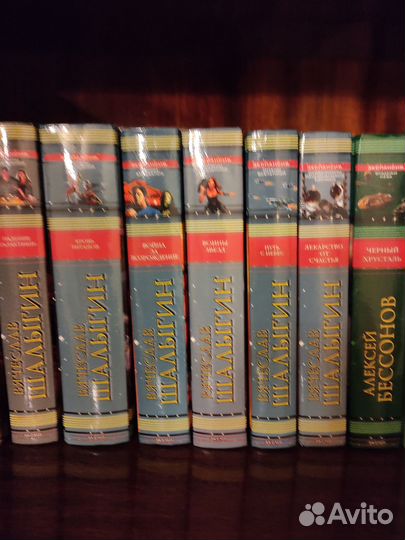 Книги. Отборная фантастика,боевики, детективы