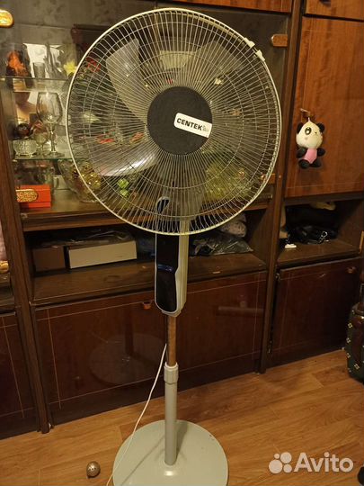 Вентилятор напольный с пультом