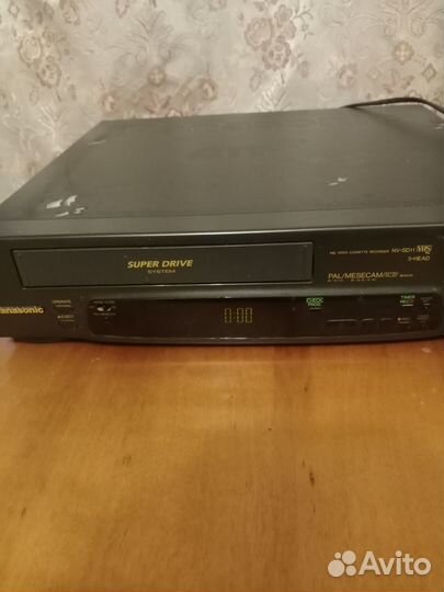 Видиомагнитофон panasonic