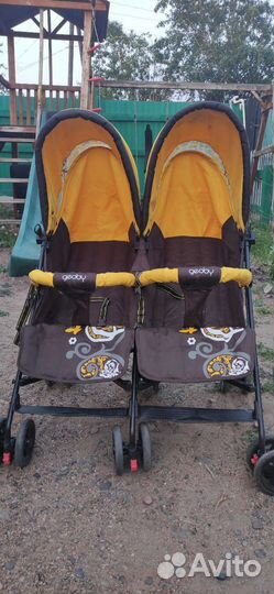 Коляска прогулочная для двойни одни владельцы