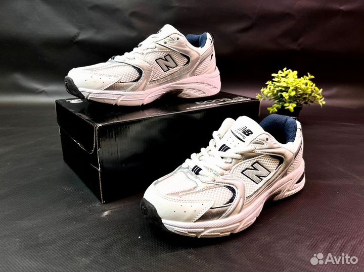 Кроссовки New Balance легкие