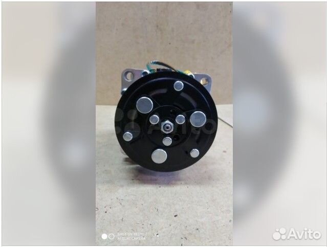 Компрессор кондиционера Volkswagen Bora 1998