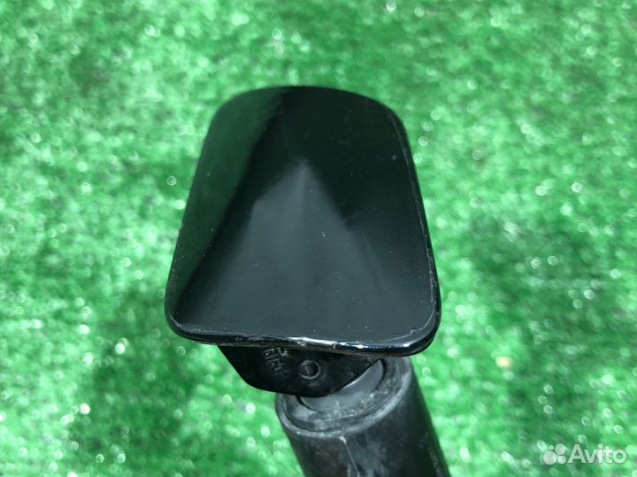 Форсунка омывателя фар девая на BMW G11/12