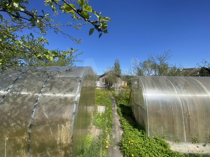 Дом 35 м² на участке 8 сот.