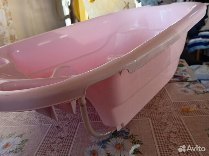 Ванночка для купания новорожденного