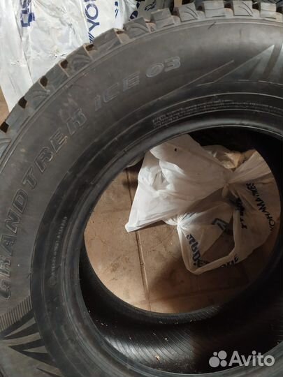 Dunlop GrandTrek Ice 03 285/60 R18