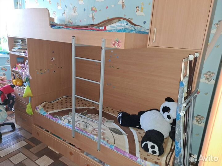 Двухъярусная кровать бу с матрасами